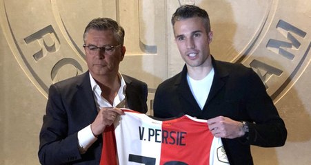 Robin van Persie, Resmen Feyenoord'da