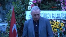 Ünlü Bulgar Futbolcu Stoichkov'dan Süleymanoğlu'nun Kabrine Ziyaret