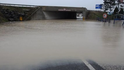Sağanak Yağmur Sonrası Hayrabolu Deresi Taştı