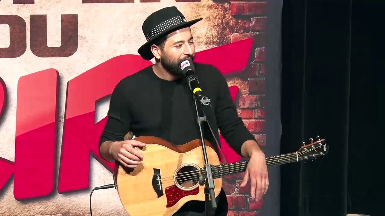 Redouanne Harjane aux Open du rire - Le cheval