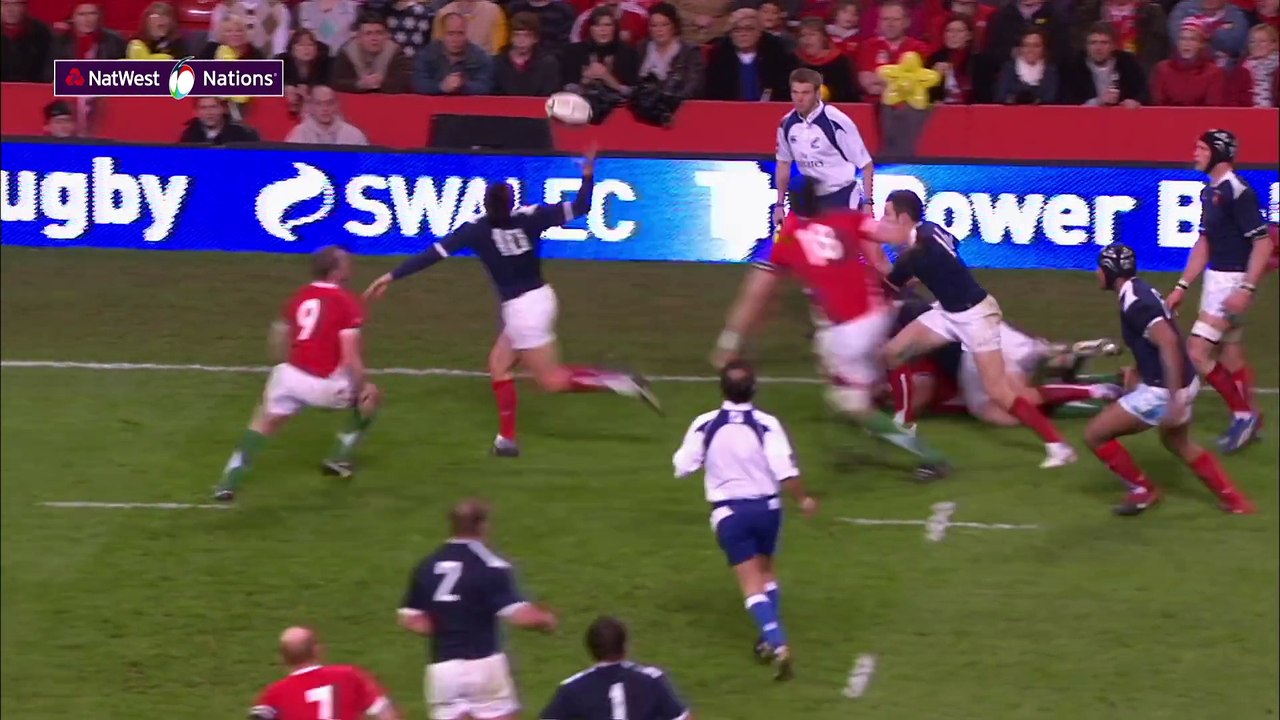 Trinh - Duc scores after perfect intercept! _ NatWest 6 Nations