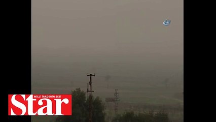 Télécharger la video: Afrin�de terör örgütü hüsranda: Direnmeye çağrılan halk terör örgütünün çağrılarına kulak asmıyor