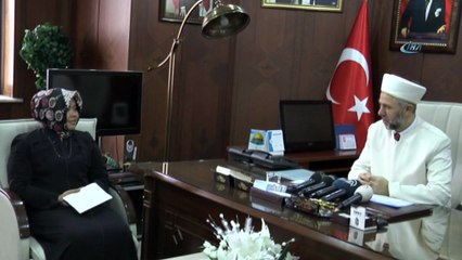 - Taylandlı Chutikarn Mamang Müslüman olarak Büşra ismini aldı