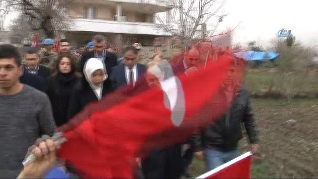 Başbakan Yardımcısı Akdağ, 'BM Güvenlik konseyine sesleniyorum, Kilis'e gelsinler terör örgütün sivil halkın üstüne hiç bir hedef gözetmeden füzeler yağdırdığını görsünler'