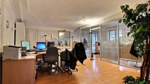 A vendre - BUREAUX - PARIS 09 (75009) - 240m²