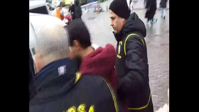 Kızlarını pompalı tüfekle rehin almıştı... O baba yakalandı