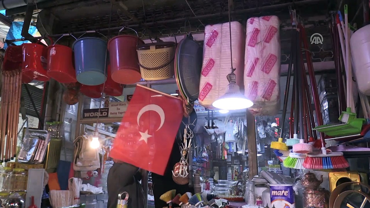 Elazığ'da Zeytin Dalı Harekatı'na Türk bayraklı destek