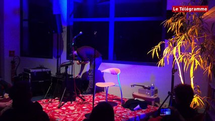 Quimperlé. Krismen enchante la médiathèque