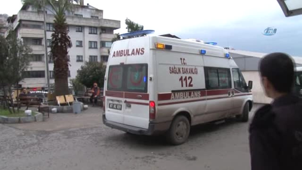 Tüfeğin Üzerine Düşen Genç Yaralandı