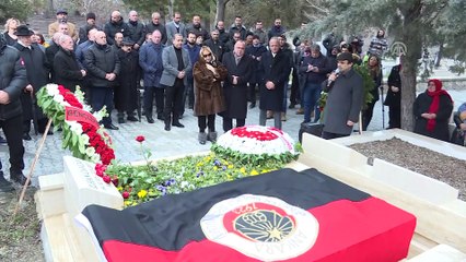 İlhan Cavcav kabri başında anıldı - ANKARA