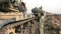 Turquie: des soldats turcs en route vers la frontière syrienne