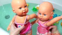 2 Maia Swimming Baby Dolls and LEARNING COLORS - Children's Educational Video #1