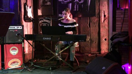 Maria Montilla "Ain't No Sunshine"