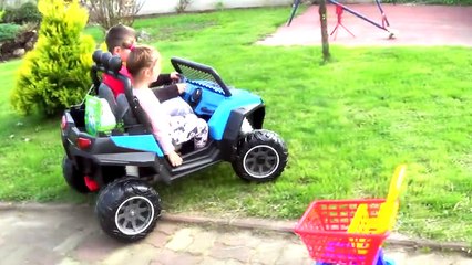 Learn Colors with Soccer Balls ⚽️ Playground Fun for kids ⚽️ Video for Kids ⚽️ B