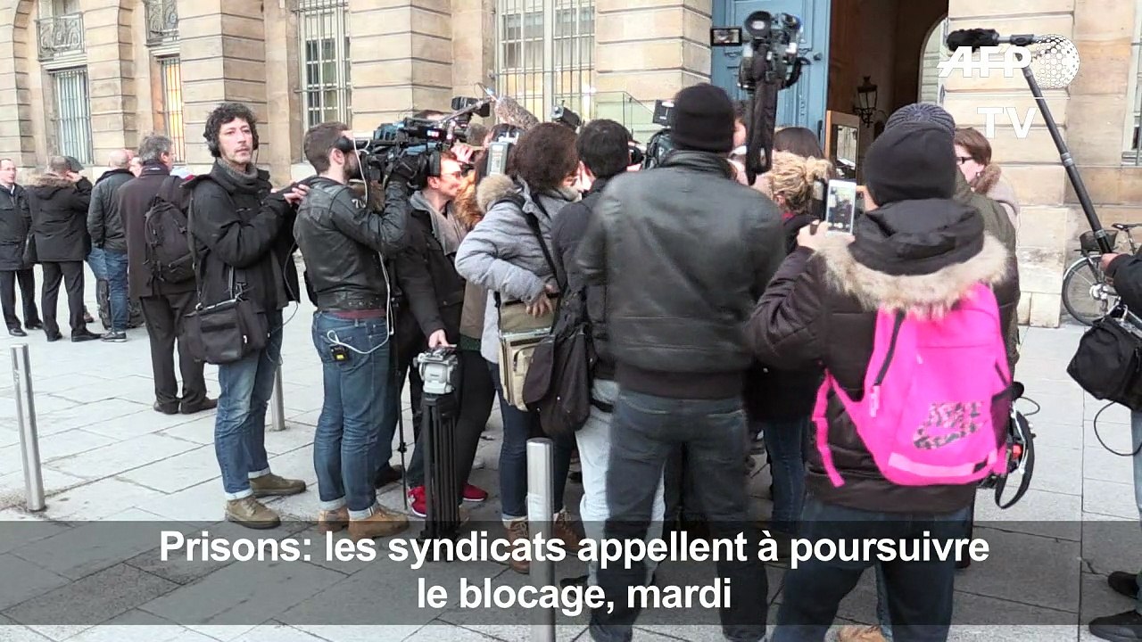 Prisons: les syndicats appellent à poursuivre le blocage mardi