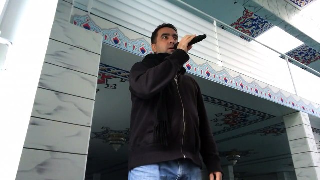 İshøj Mevlana Camii. Hafiz Metin Demirtaş. Medine kamedi. İqamah salah Madinah. 2/1 - 2018. إقامة الصلاة. Sheikh Essam Bukhari iqamat salah. Iqamah salah Madinah. Iqamah salah Sheikh Essam Bukhari. Harameyn usulü kamet. Imitation Muazzin Madinah. Islam