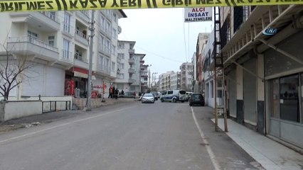 Kilis'te evin çatısına roket düştü