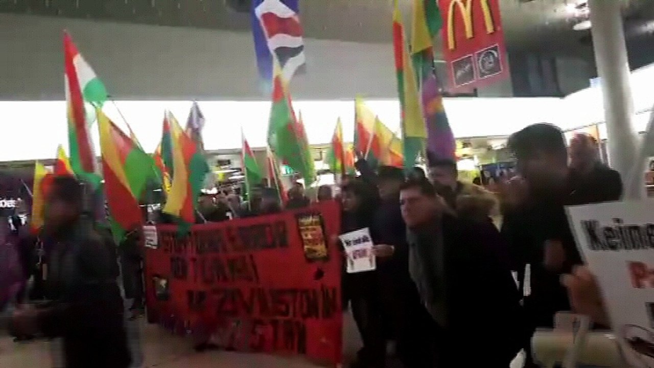 Hannover Flughafen Türken gegen Kurden