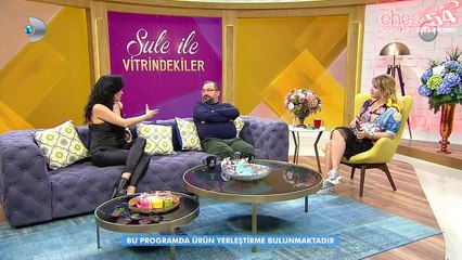 Tuğba Ekinci Deri  Devasal Dekolte