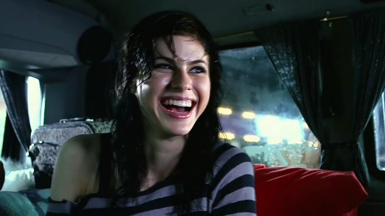 Alexandra Daddario Most Sexy Scenes