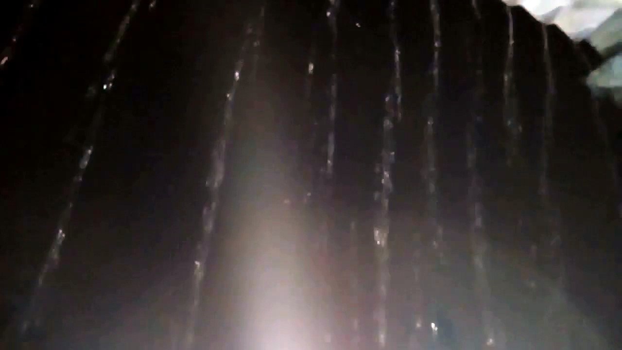 Karachi Thunderstorm and Rain - Heavy Thunder & lightning Strike