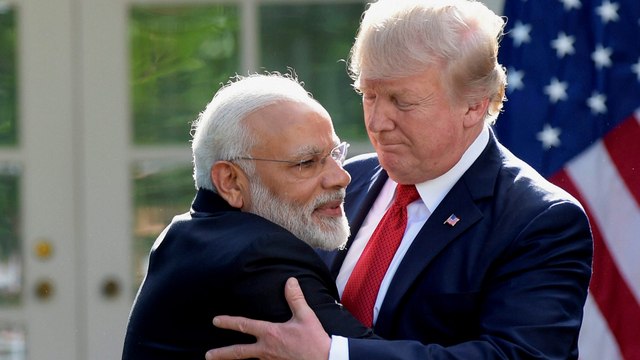 ನರೇಂದ್ರ ಮೋದಿಯವರ ಮಾತಿನ ಶೈಲಿಯನ್ನ ಅನುಕರಣೆ ಮಾಡಿದ ಡೊನಾಲ್ಡ್ ಟ್ರಂಪ್ | Oneindia Kannada