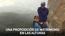 Amor en el abismo: propuesta de matrimonio en slackline