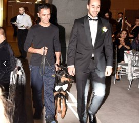 Yeşim Salkım'ın Damadı, Düğününe Köpeğini de Getirtti