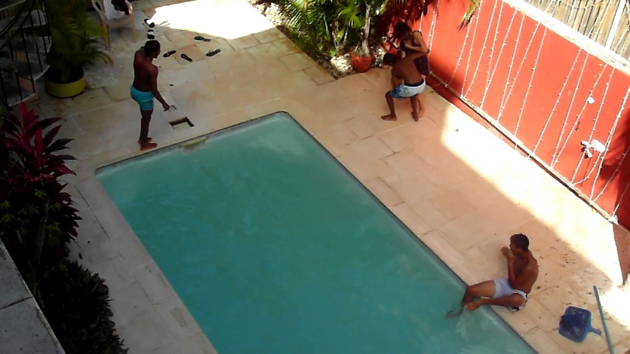 Séjour à Maurice (Comment prendre un bain habillé)