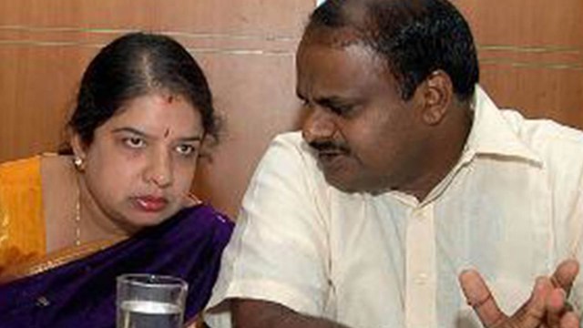 ಸಿದ್ದರಾಮಯ್ಯ ಹಾಗು ಡಿ ಕೆ ಶಿವಕುಮಾರ್ ಮೇಲೆ ವಾಗ್ದಾಳಿ ನಡೆಸಿದ ಎಚ್ ಡಿ ಕುಮಾರಸ್ವಾಮಿ | Oneindia Kannada