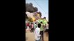 Un entrepôt prend feu en inde et explose subitement