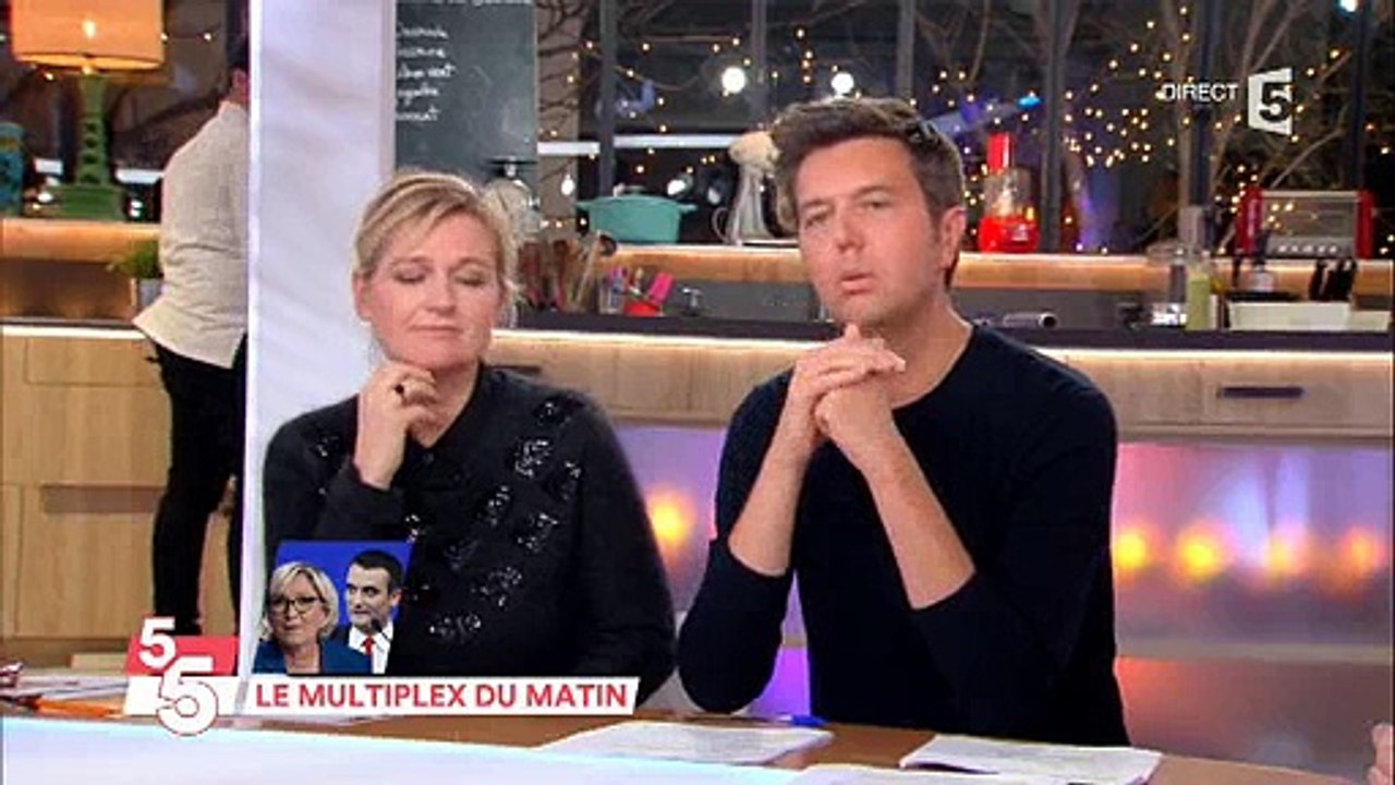 Un journaliste américain arrive en retard à l'antenne et incrimine les techniciens... qui se vengent en direct ! Regardez