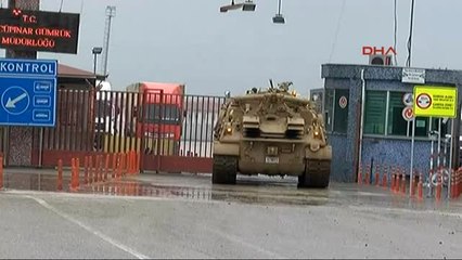 Kilis-Öncüpınar Sınır Kapısı'nda Askeri Sevkiyat Devam Ediyor