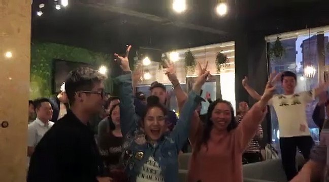 Việt Nam vỡ òa trước chiến thắng của U23 Việt Nam