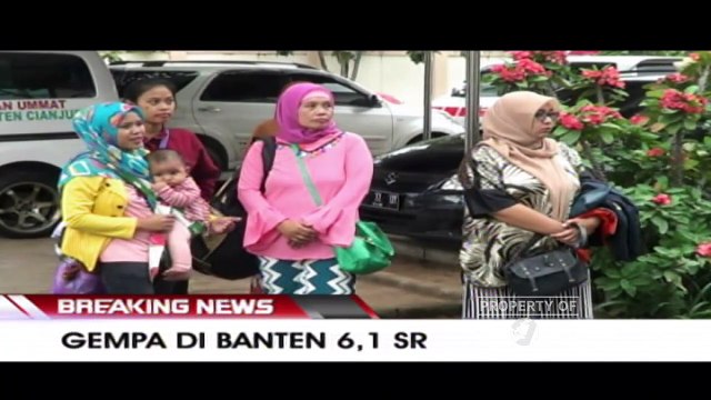Breaking News - Kepanikan Warga di Sejumlah Daerah Saat Diguncang Gempa 6,1 SR