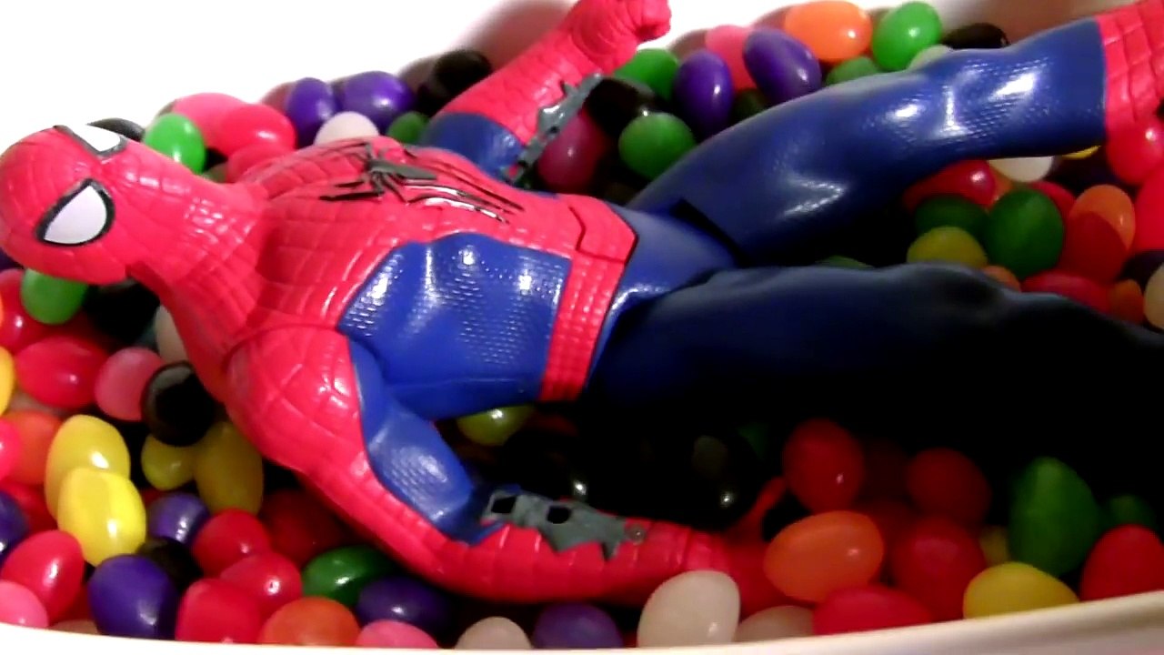 Spiderman Falls in Love with Elsa - Kinder Toys Surprises Princess Sofia the Fir