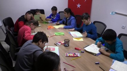 Öğrencilerden Afrin'deki askerlere moral mektubu