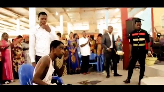 Magicien ex danseur de dj arafat guérit par un pasteur