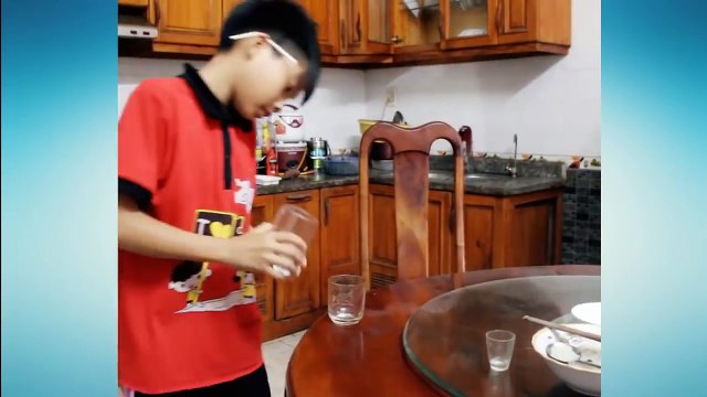 Màn ảo thuật đến khó tin của mấy thanh niên Việt Nam - Zach King 2