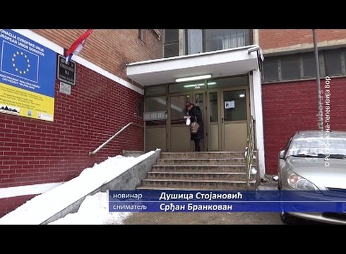 U Majdanpeku u 2017. godini isplaćeno 1500 jednokratnih novčanih pomoći , 23. januar 2018. (RTV Bor)