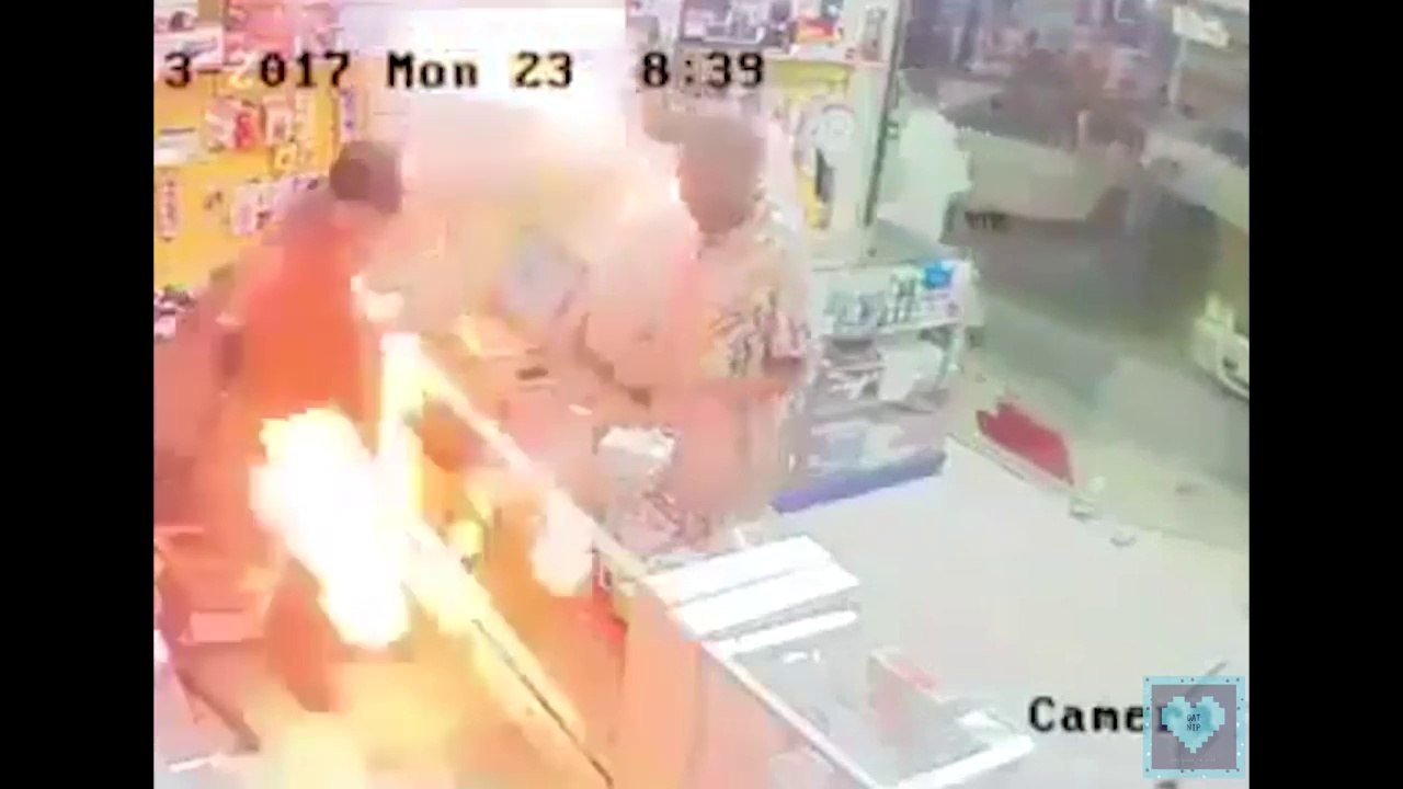 Xiaomi Redmi Note 4 Explosion Caught on Camera