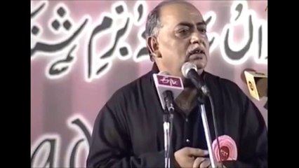 Udaas rehney ko acha nahi batata hai - Munawwar Rana