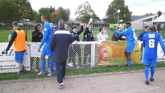 LA COMMUNION ENTRE JOUEURS ET SUPPORTERS