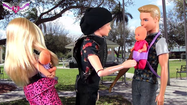 БАРБИ СДЕЛАЛА КЛИЗМУ! Мультфильм Барби на русском Видео для девочек Мультик Barbie #122