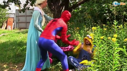 Spiderman & Frozen Elsa vs SMELLY FEET! Funny Superhero
