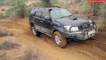 XUV-500 AWD, Ironman Fortuner, Endeavour: Long Sandy offroad Climb on a rainy day