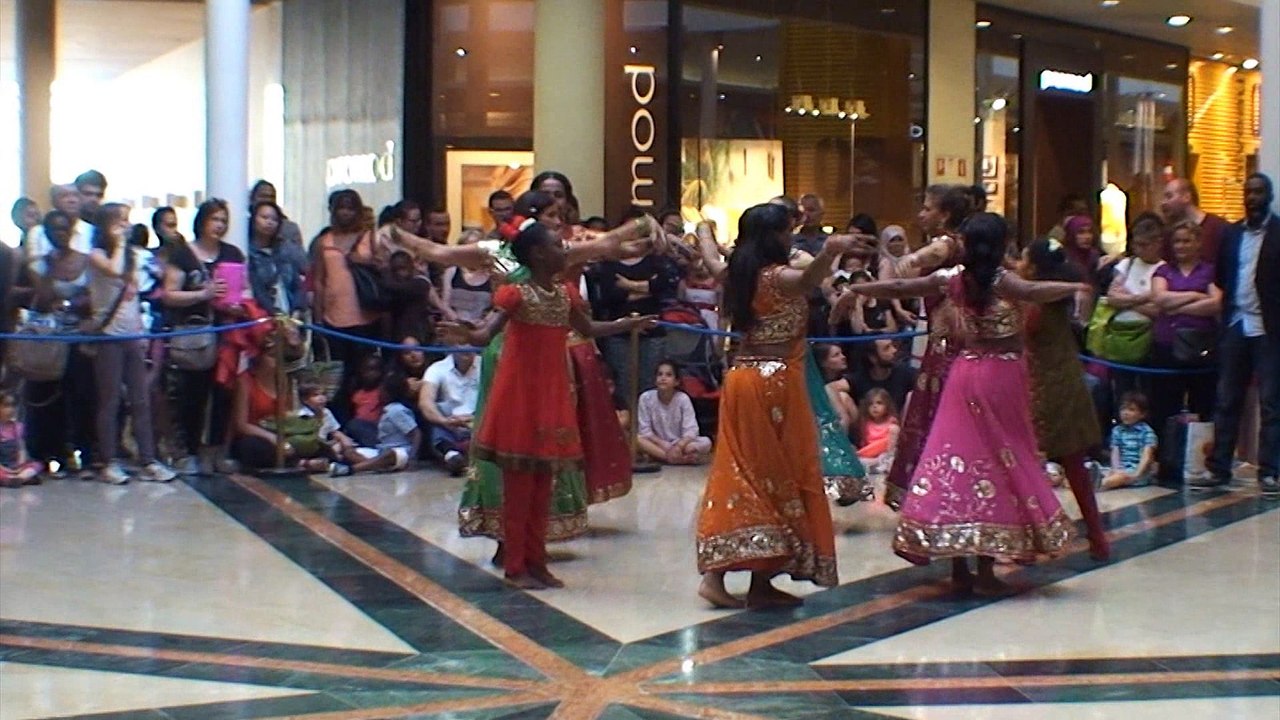 Show Bollywood