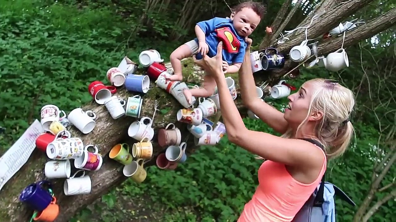 Hidden Crying Baby / Silicone Baby Doll Prank His Mommy On Balcony