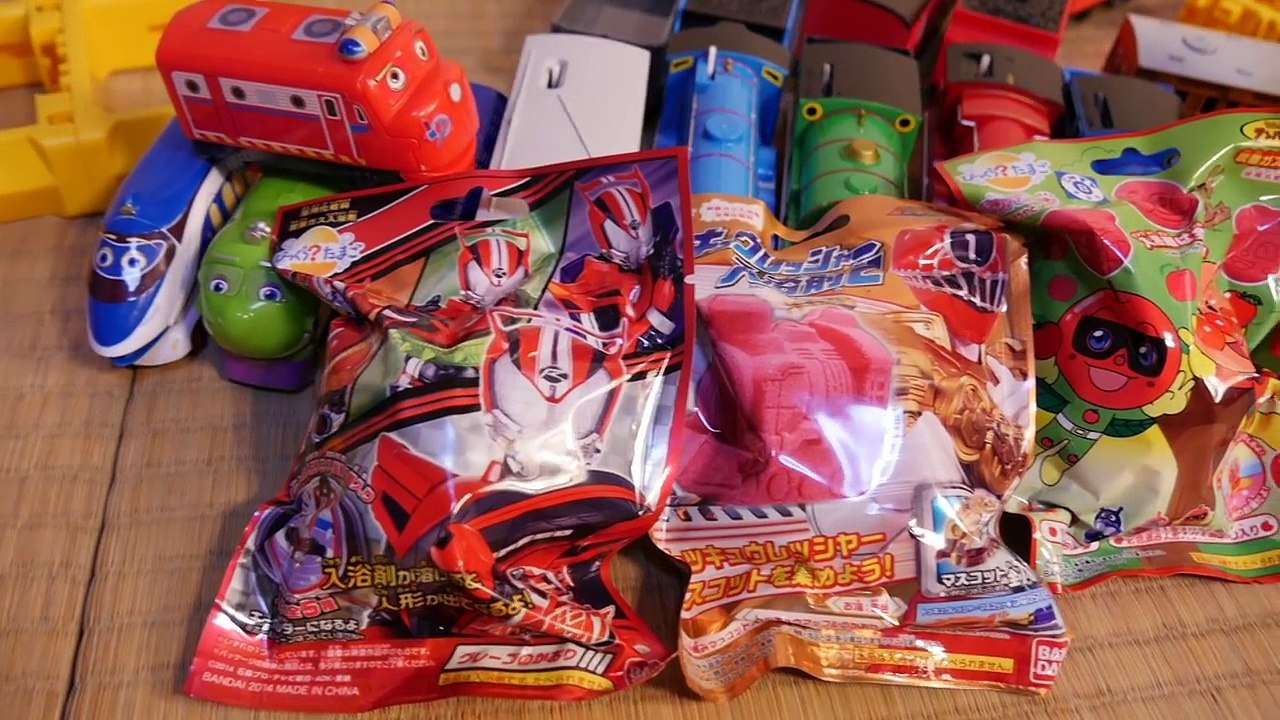 びっくら？たまご(アンパンマン・トッキュウジャー・仮面ライダードライブ)×きかんしゃトーマスBath salts and Thomas Anpanman