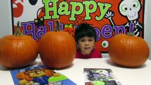 Halloween Surprise Toys Pumpkin CHASE GOOEY SLIME Creepy Crawly Kinder Egg Surprise Tsum Tsum